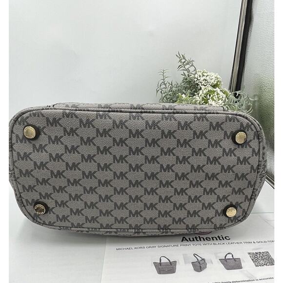 Authenticated Michael kors Gray Black Signature Logo Leather Trim Tech Tote Bag - Picture 16 of 16